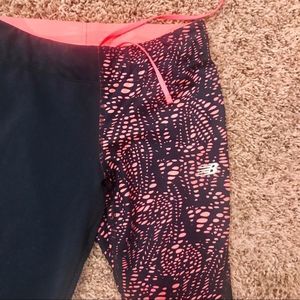 NWOT New Balance Workout Crop Tights Small